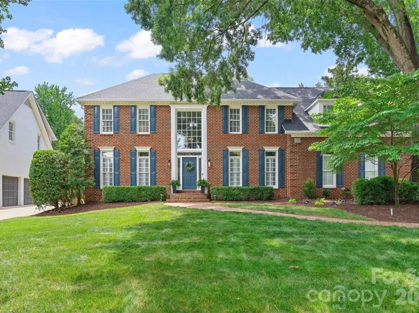 4533 Noras Path Rd, Charlotte, NC 28226