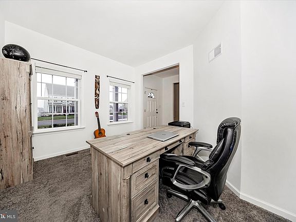 5th image of 309 Eliza Rd