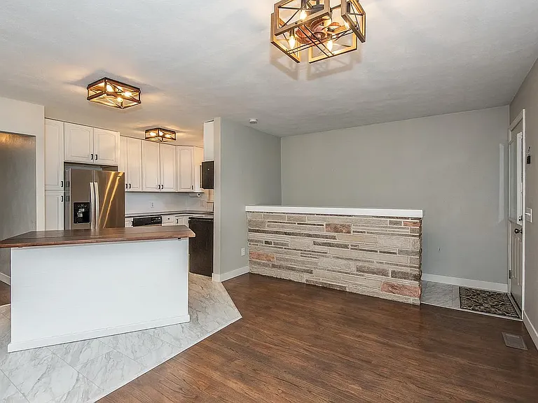 317 S Pam Ave — Photo 4
