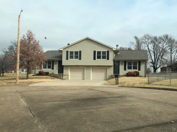 204 S Westview Ter, Chanute, KS 66720
