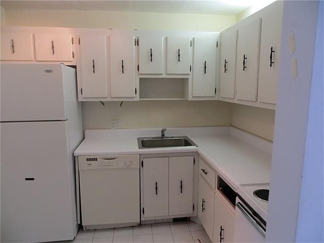 1st image of 20335 N Country Club Dr APT 1207