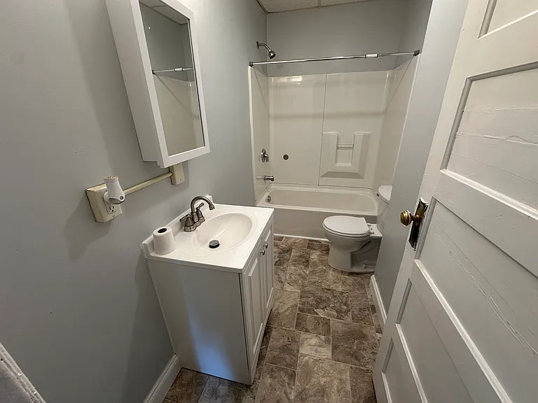 1205 Spring St #1 — Photo 7