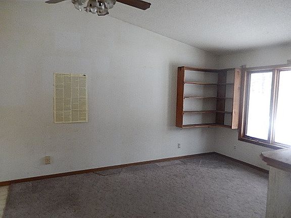 3rd image of 14710 Lynwood Dr