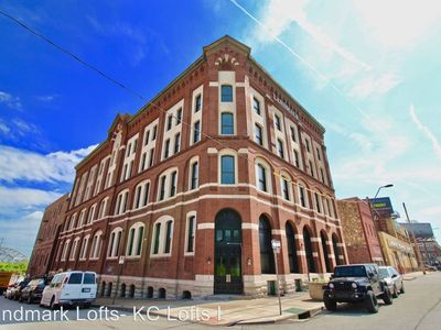 Landmark Lofts Apartment Rentals Kansas City Mo Zillow [ 300 x 400 Pixel ]