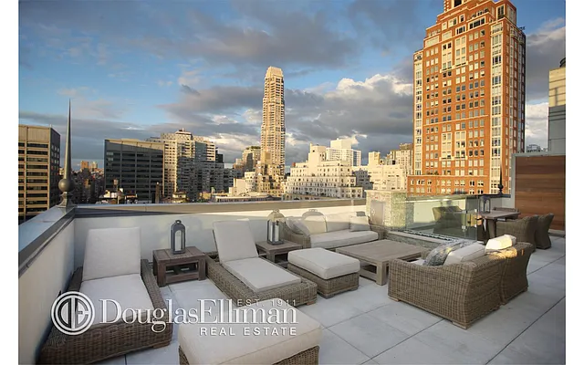 Sold by Douglas Elliman | media 27