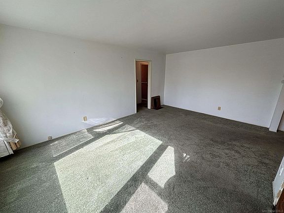4th image of 719 Glover Ave