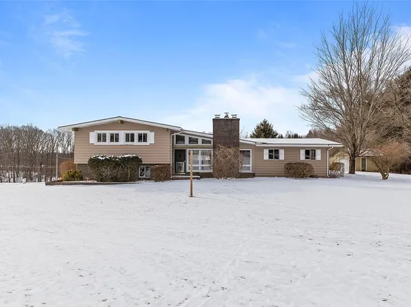 224 Kaufman Rd, Evans City, PA 16033