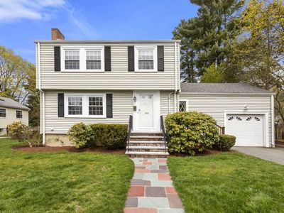 27 Howe Rd, Needham, MA, 02492