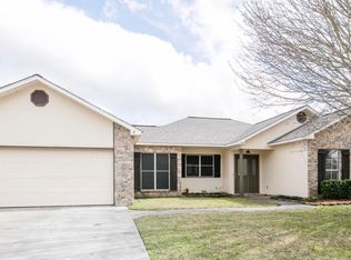 209 Wheatfield Dr, Duson, LA 70529