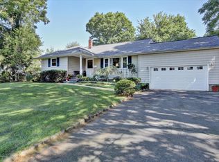 298 Riverbrook Ave, Lincroft, NJ 07738