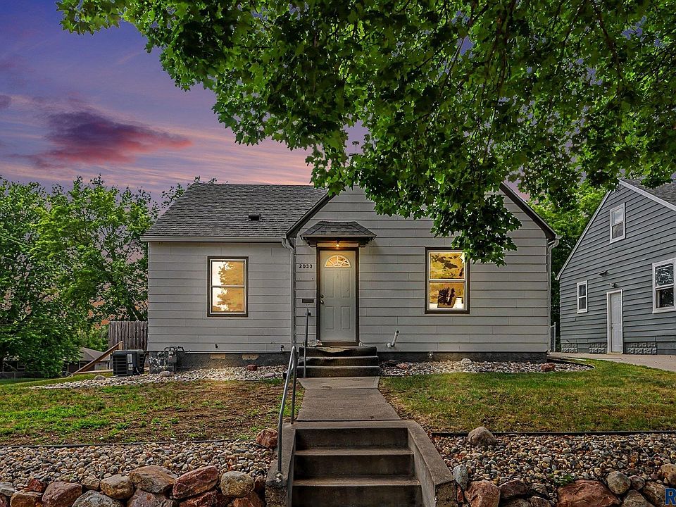 1st image of 2033 S Euclid Ave