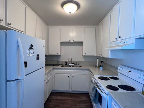 4th image of 4502 40th St APT 5
