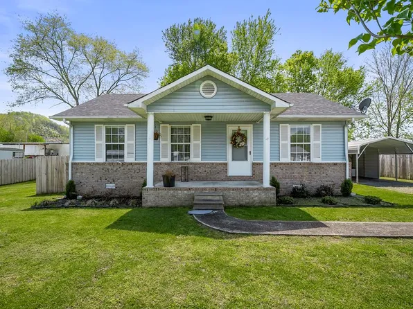 404 College Ave, Celina, TN 38551