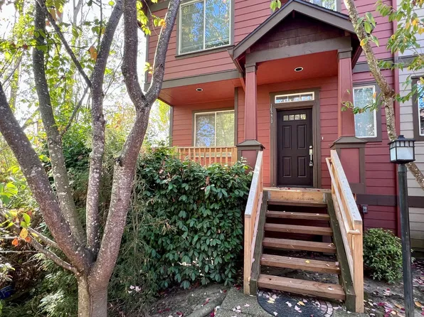 16270 SW Gage Ln, Beaverton, OR 97006