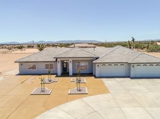 11375 Elm St, Oak Hills, CA 92344