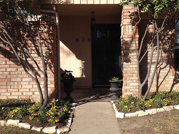 3rd image of 626 Plumlee Pl