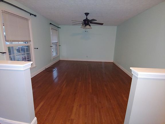 5th image of 253 Pebblebrook Dr