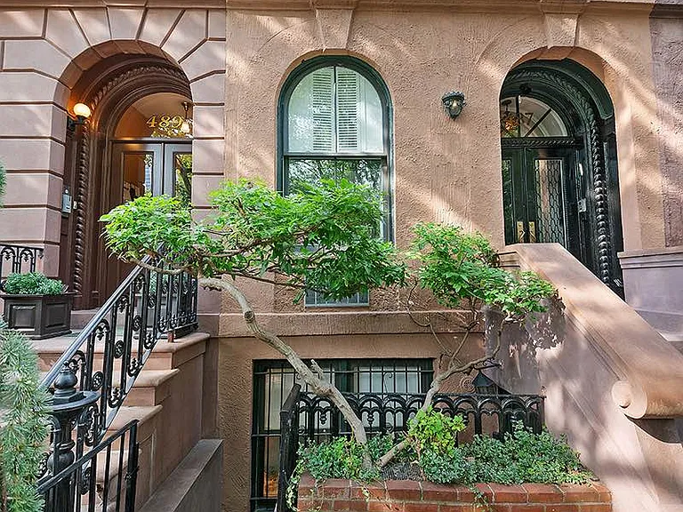 487 W 22nd St #GARDEN — Photo 3