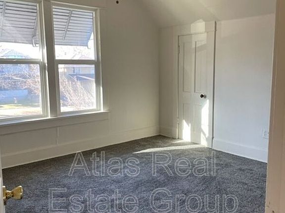 5th image of 1614 11th Ave Unit B