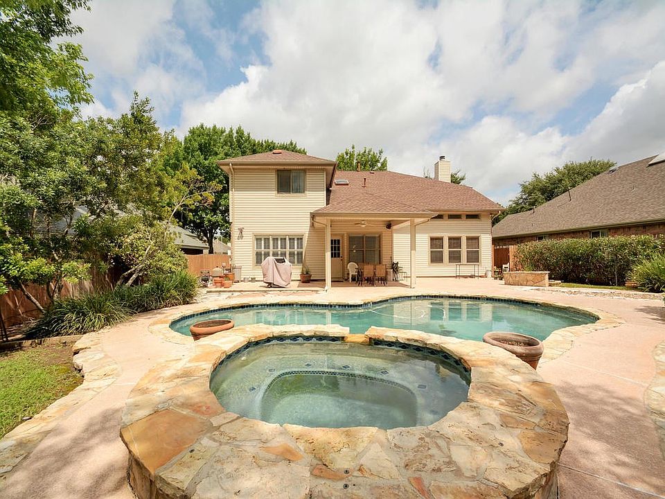 1st image of 1011 Pine Creek Dr