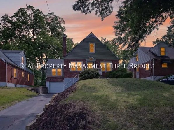 130 S Barat Ave, Saint Louis, MO 63135