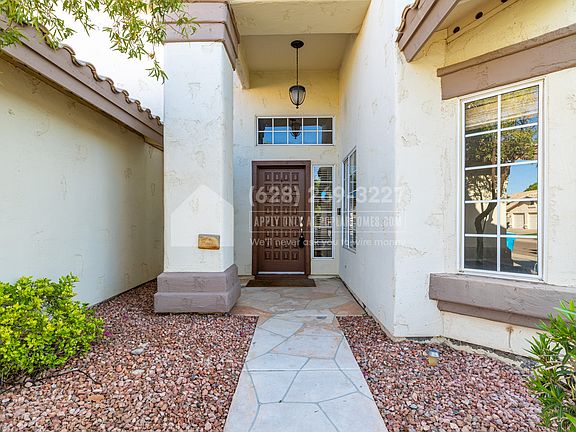3rd image of 2705 E Verbena Dr