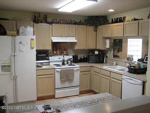 3rd image of 752 Marsh Cove Ln