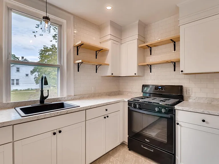 36 E Burke Ave #1 — Photo 6