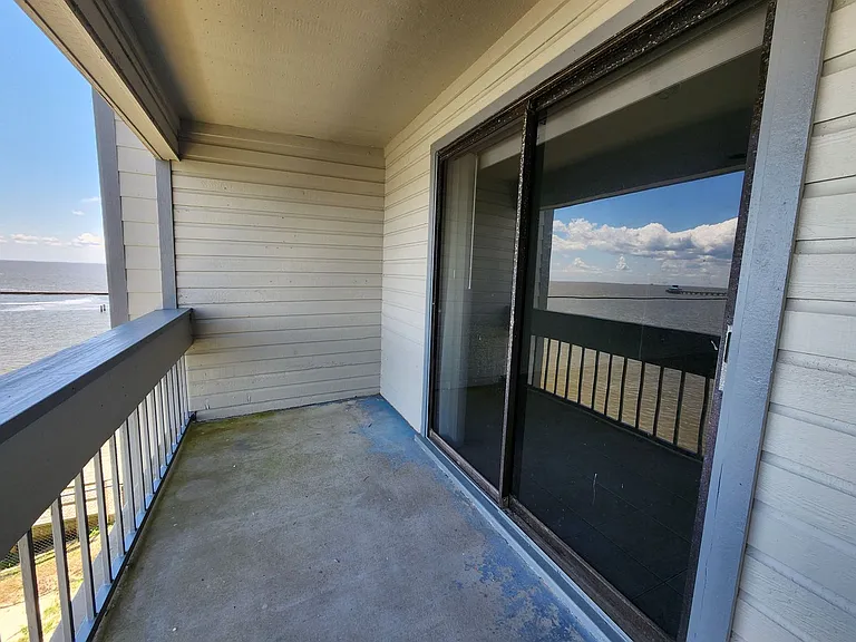 580 Pleasure Island Blvd #223 — Photo 4