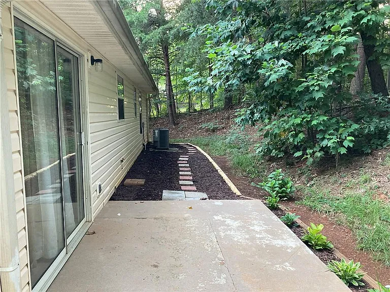 6110 Lakeside Ct — Photo 15