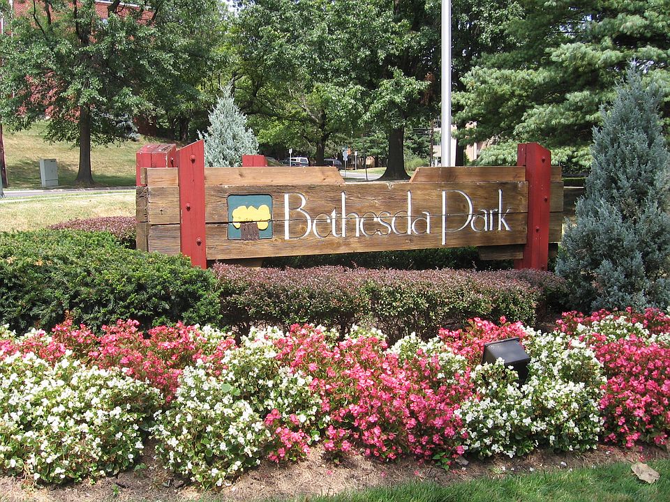 entrance to the Bethesda Park