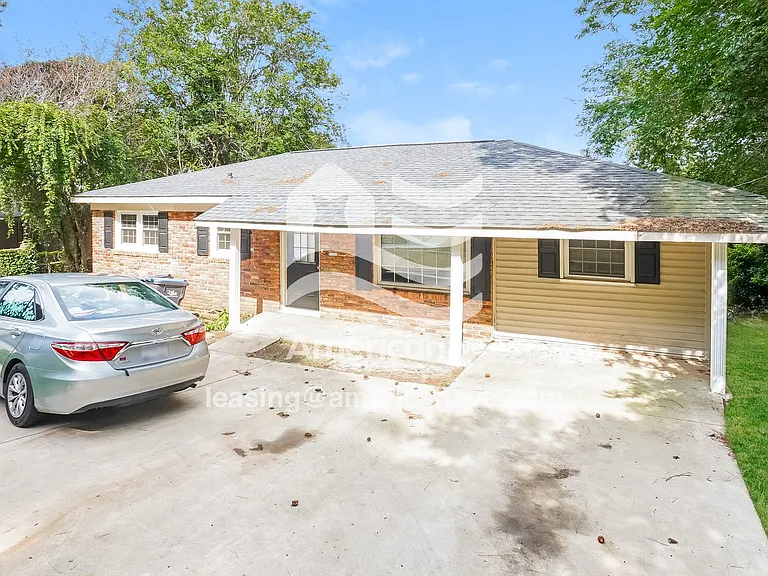 23323_001_front_view_12799160.jpg