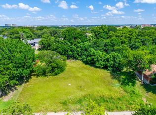 18 Thornhill Rd, Benbrook, TX 76132
