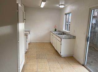1101 Roselawn Ave APT A, Modesto, CA 95351
