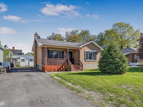 3rd image of 589 Lafleche St