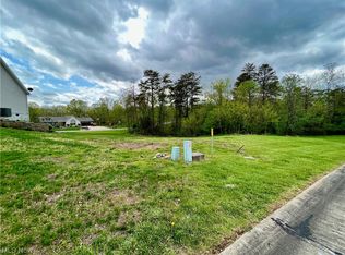 52 Lewis Pointe Dr, Vincent, OH 45784
