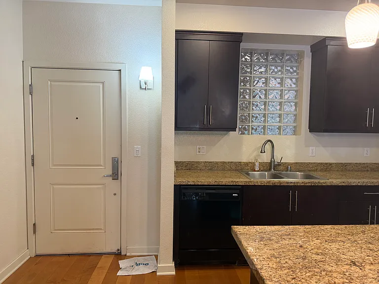4463 Hyde Cmn #106 — Photo 4