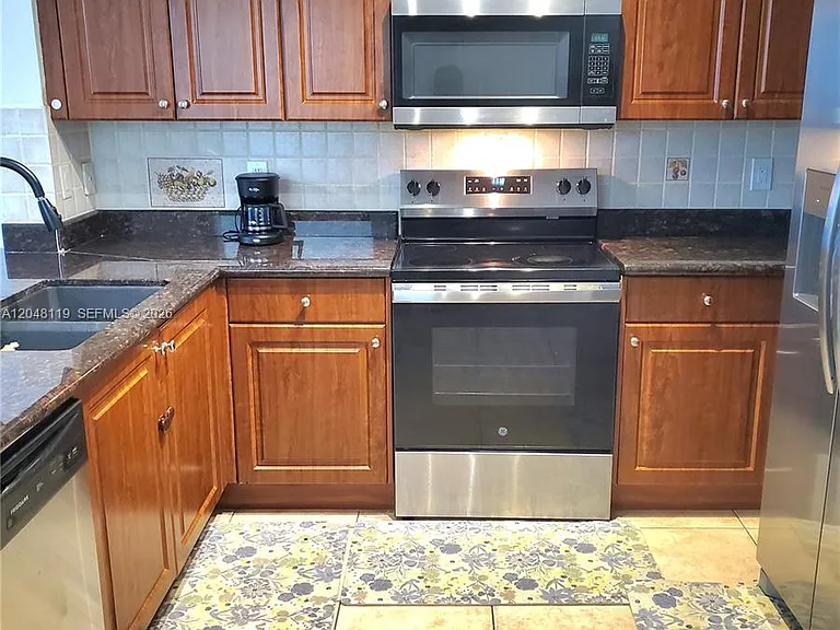 7834 Catalina Cir #7834 — Photo 8