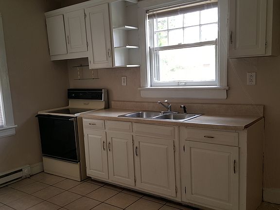 4th image of 1120 16th St NW