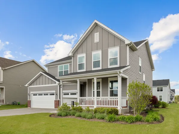 84 Hedgerow Dr #Rz1e2v, Elgin, IL 60124