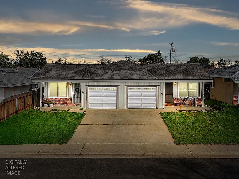 1st image of 10141 De Soto Way