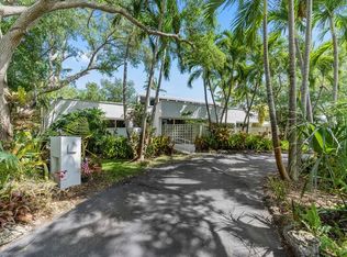 7621 SW 162nd St, Palmetto Bay, FL 33157