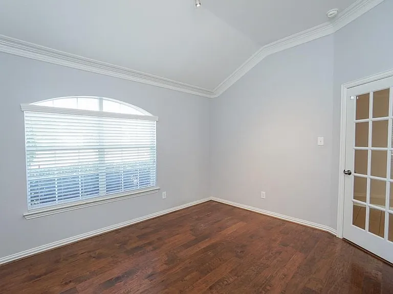 7102 Thistlewood Park Ct — Photo 6