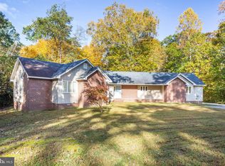 8205 Elizabeth Ln, La Plata, MD 20646