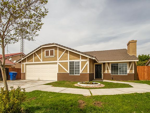 2nd image of 2884 W Los Robles Ct