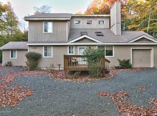 213 Little Pond Cir, Pocono Pines, PA 18350