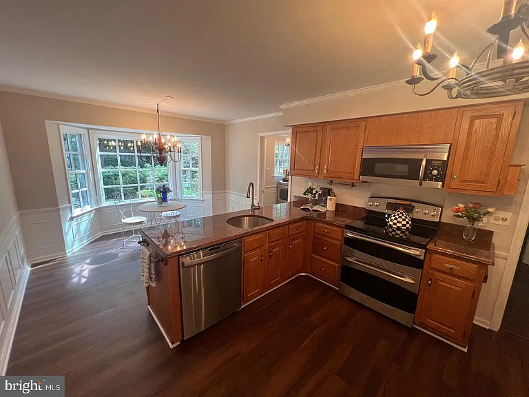1197 Meadow Green Ln — Photo 20