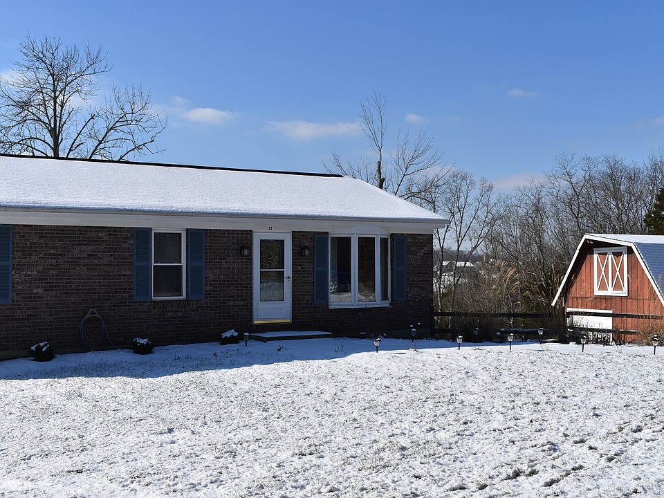 1st image of 122 Carriage Park Dr