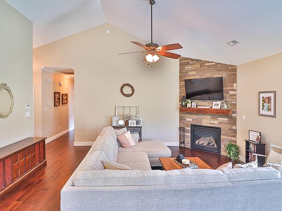 5th image of 7907 Forbes Ln