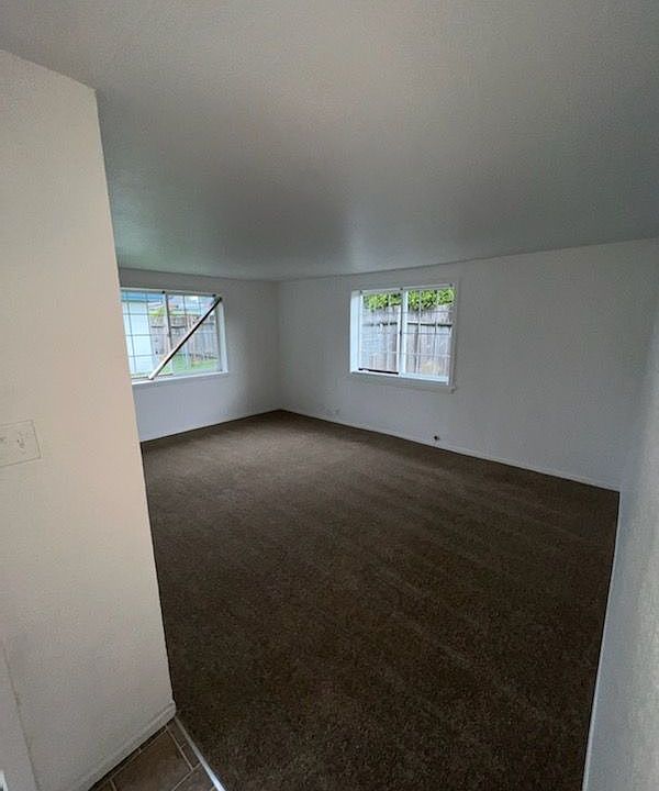 1st image of 701 115th St S #2